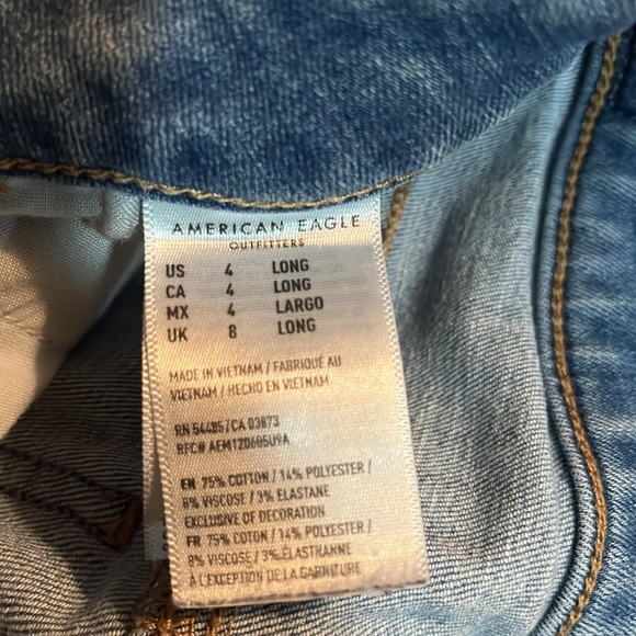Like new AE JEANS - Picture 3 of 4